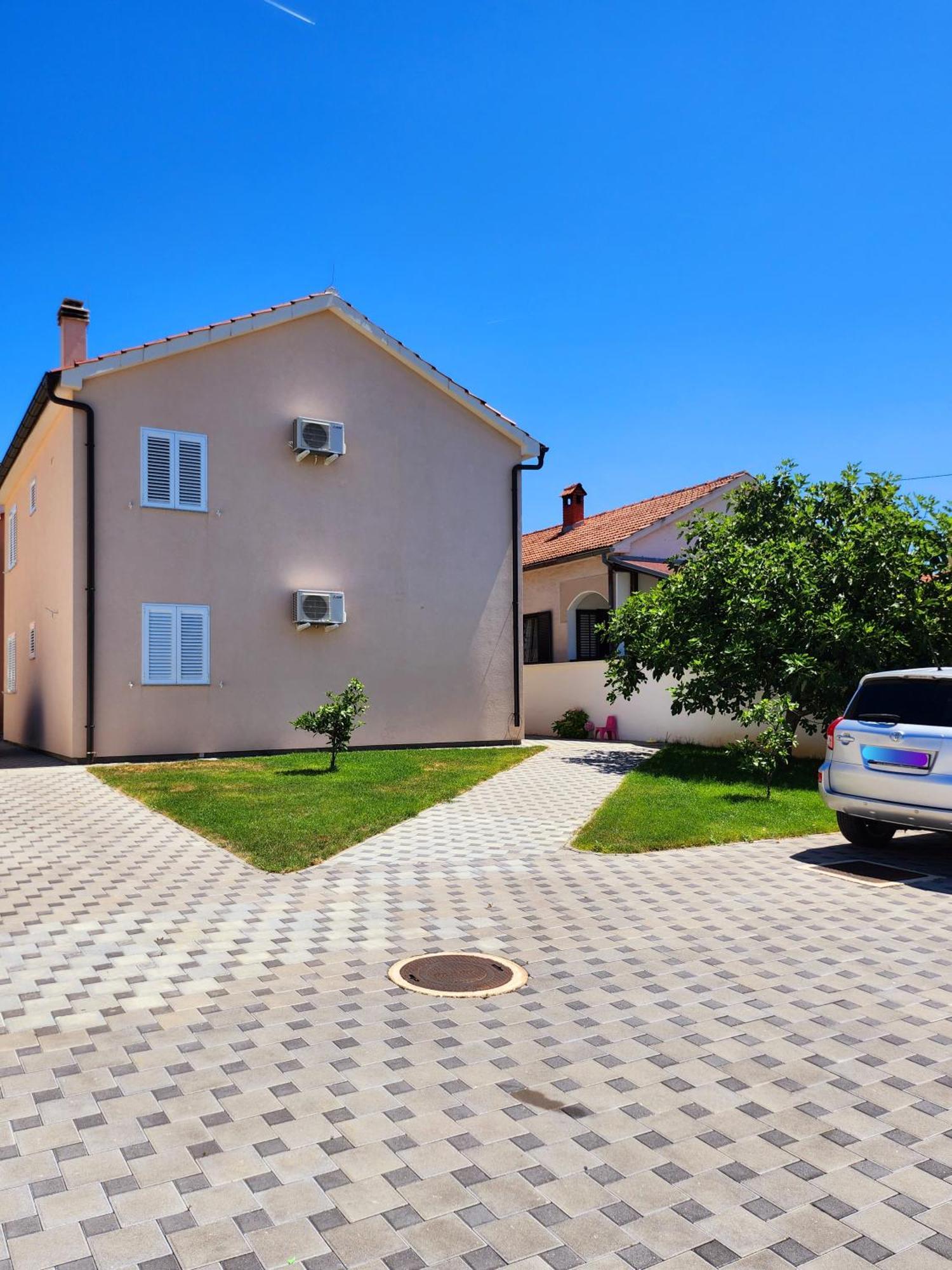 Apartamento Ena Turanj Exterior foto